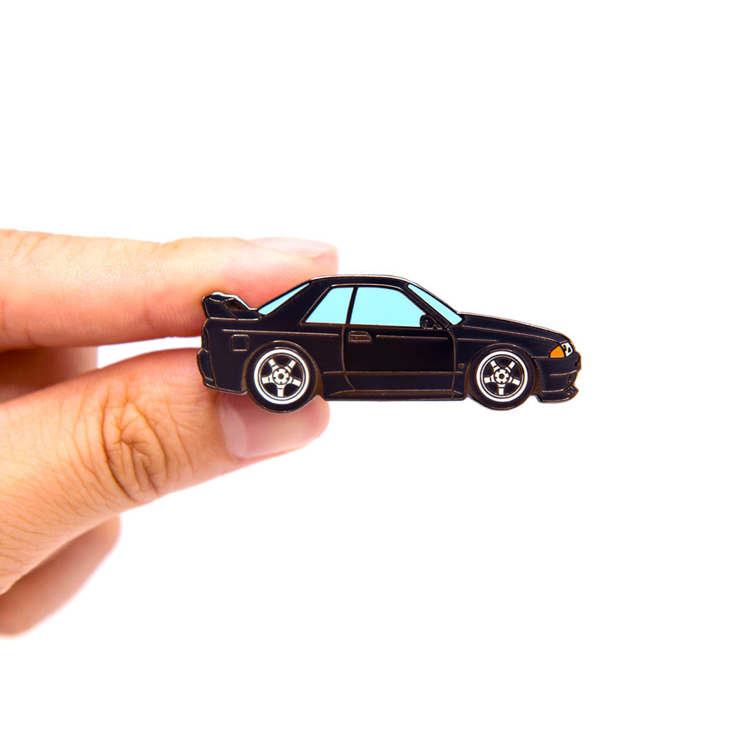 R32 Skyline GT-R Black GTR Metal Enamel Pin